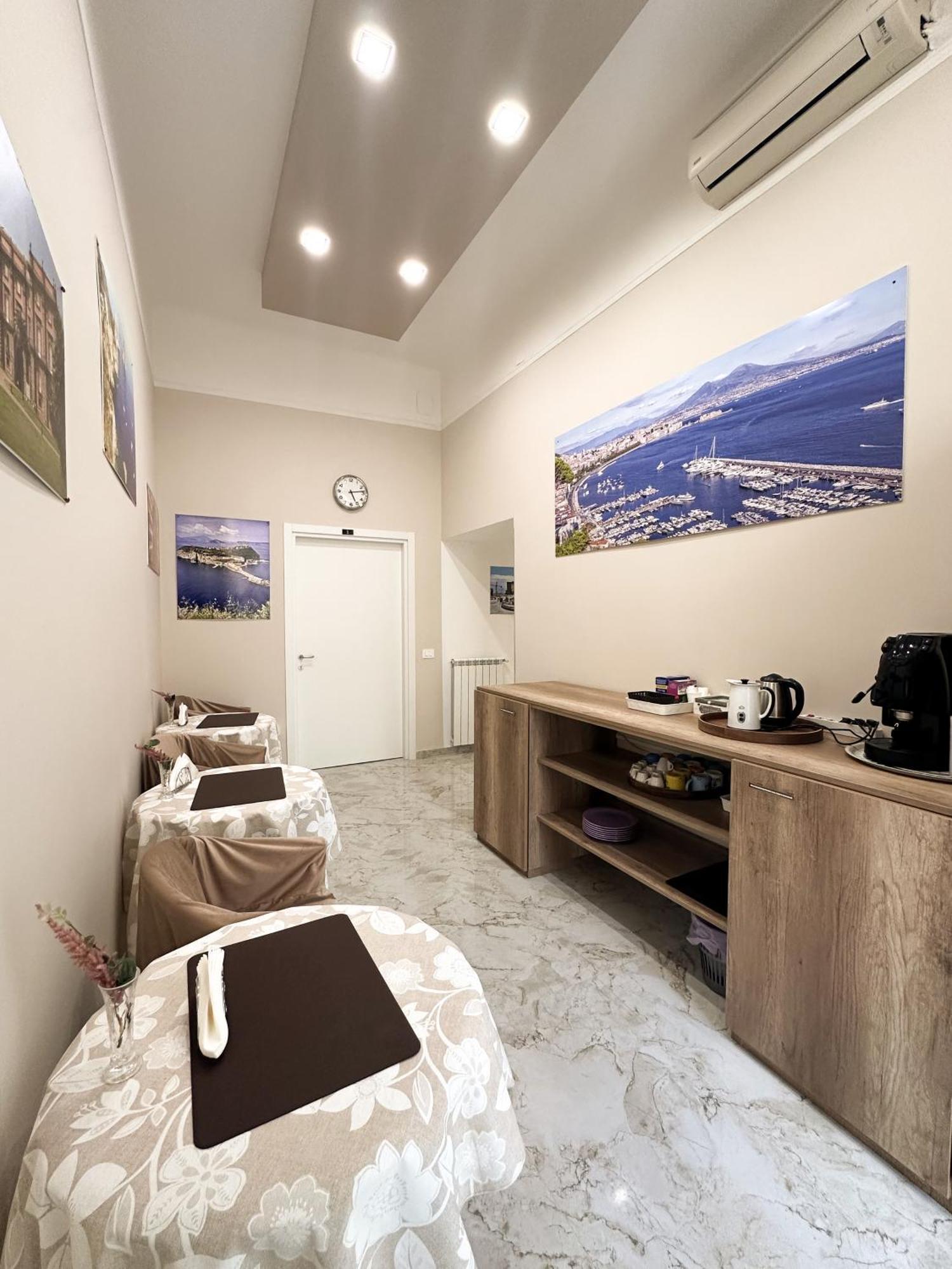 Bed and Breakfast Benvenuto A Napoli Zewnętrze zdjęcie